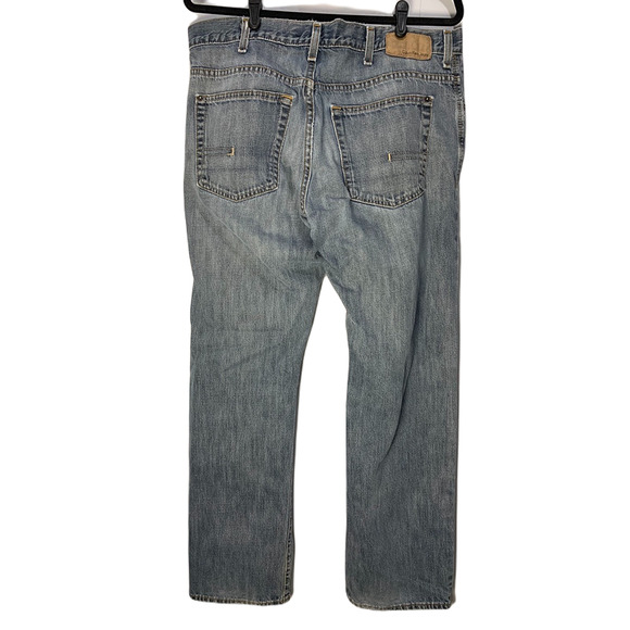 Calvin Klein Straight Cut Blue Jeans Mens Size 36x32 Light Wash Cotton Denim - Picture 2 of 5